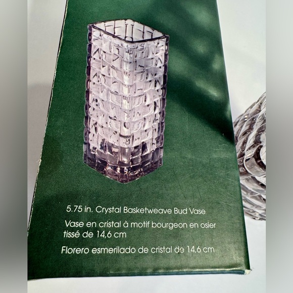 Mikasa Crystal Basketweave Vase NIB - Picture 3 of 11